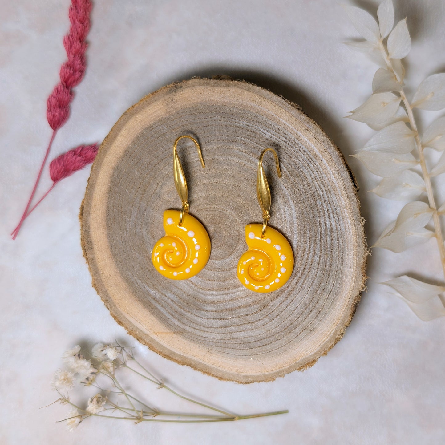 boucles_coquillage_spirale_jaune.jpg