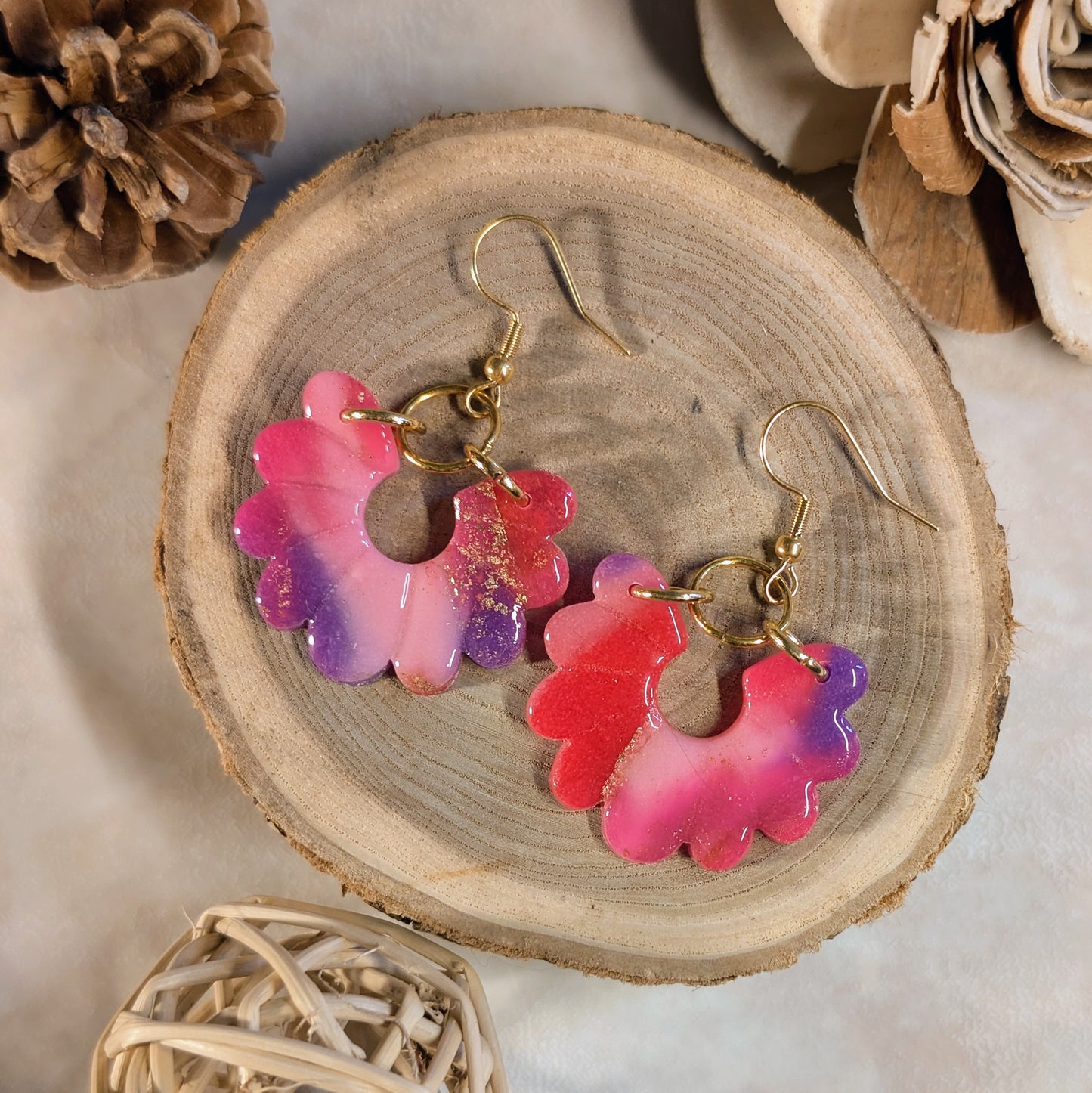 Boucles d’oreilles - Nuances de rose, violet & Or (forme florale)