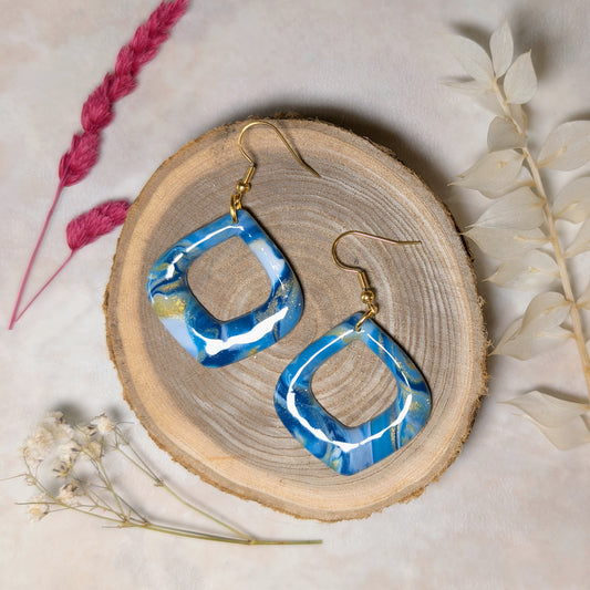 boucles_bleues.jpg