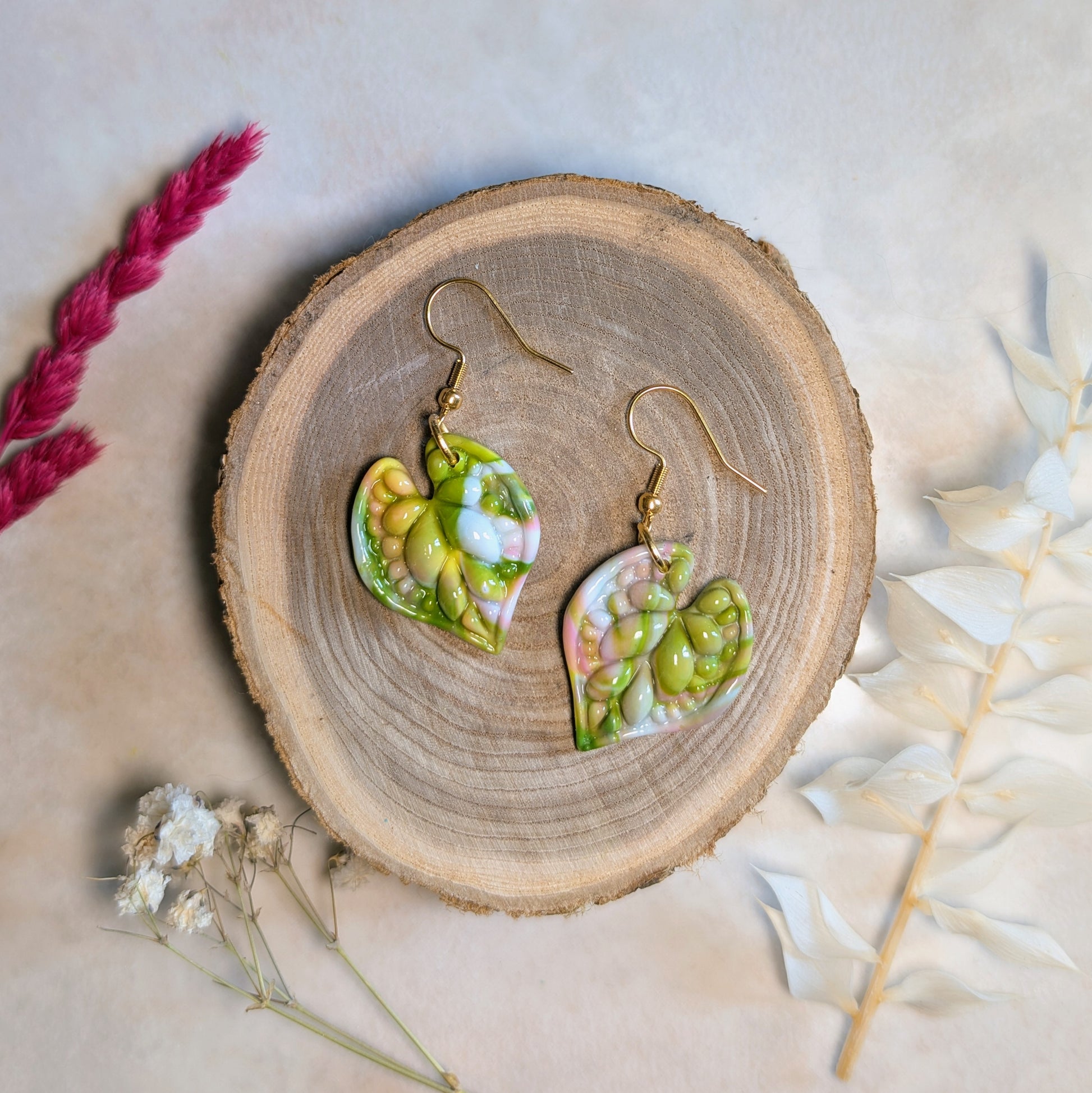 Boucles d'oreilles - Feuilles Panachées Rose et Vert - Bloom Atelier