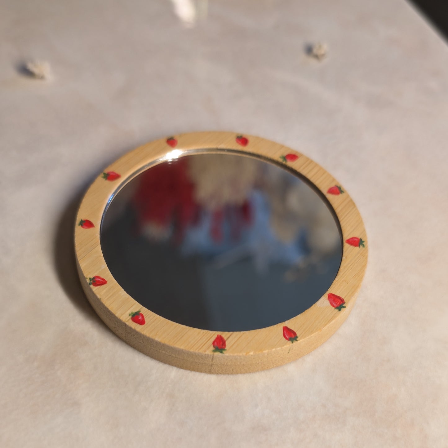 Miroir de poche peint - Fraise